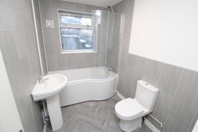 house - terraced for rent oxford street