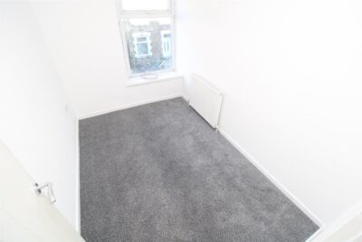 house - terraced for rent oxford street