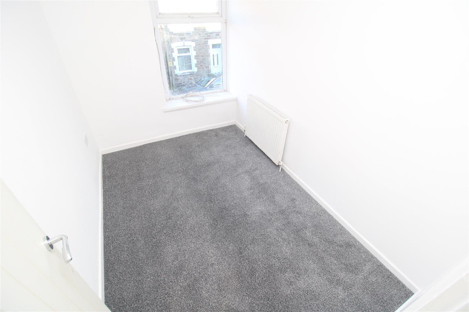 house - terraced for rent oxford street