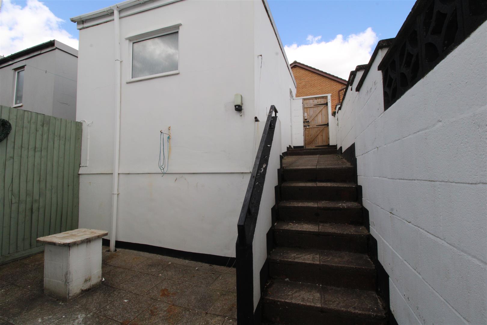 house for rent cemetery road