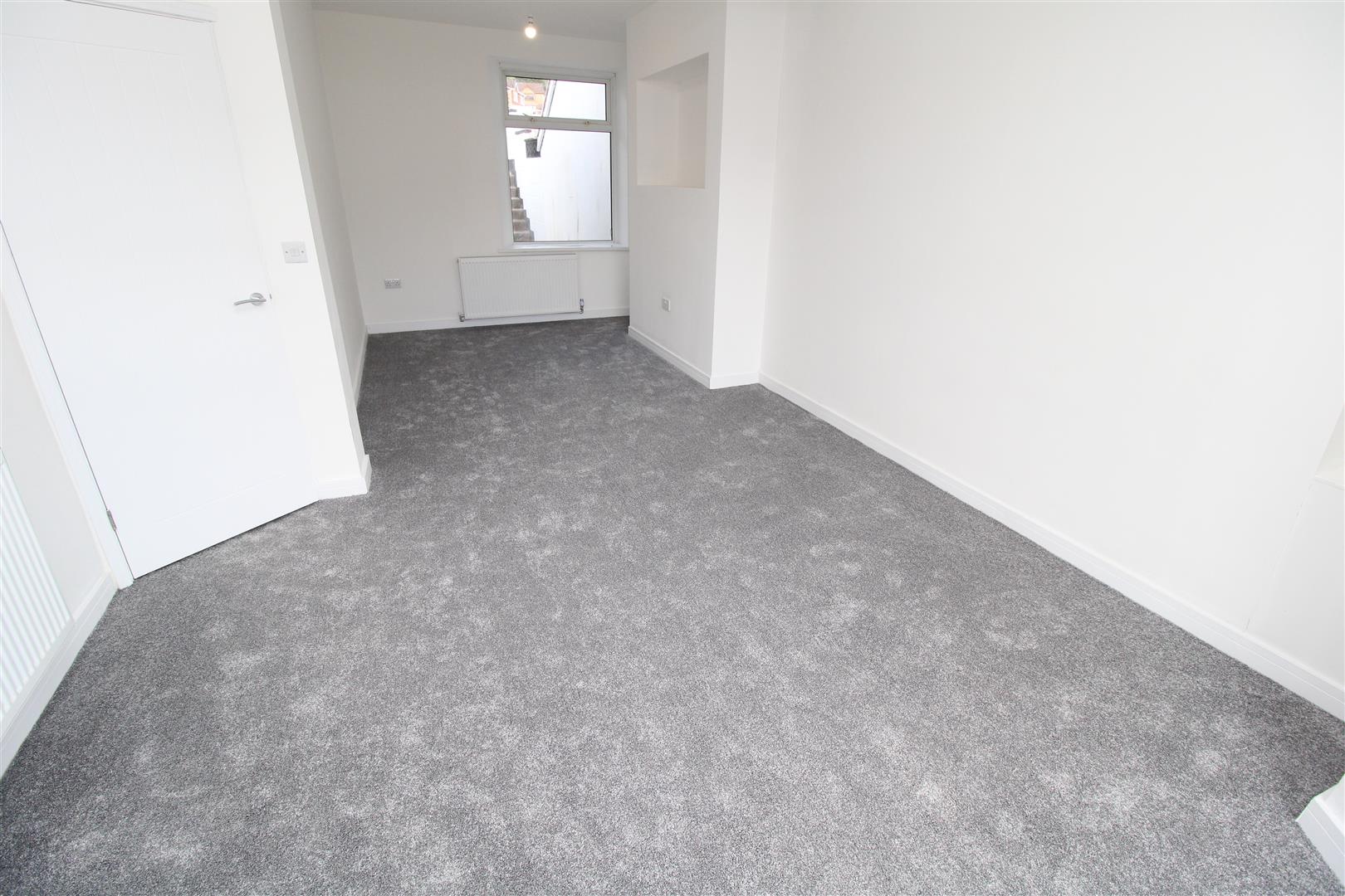 house for rent cemetery road