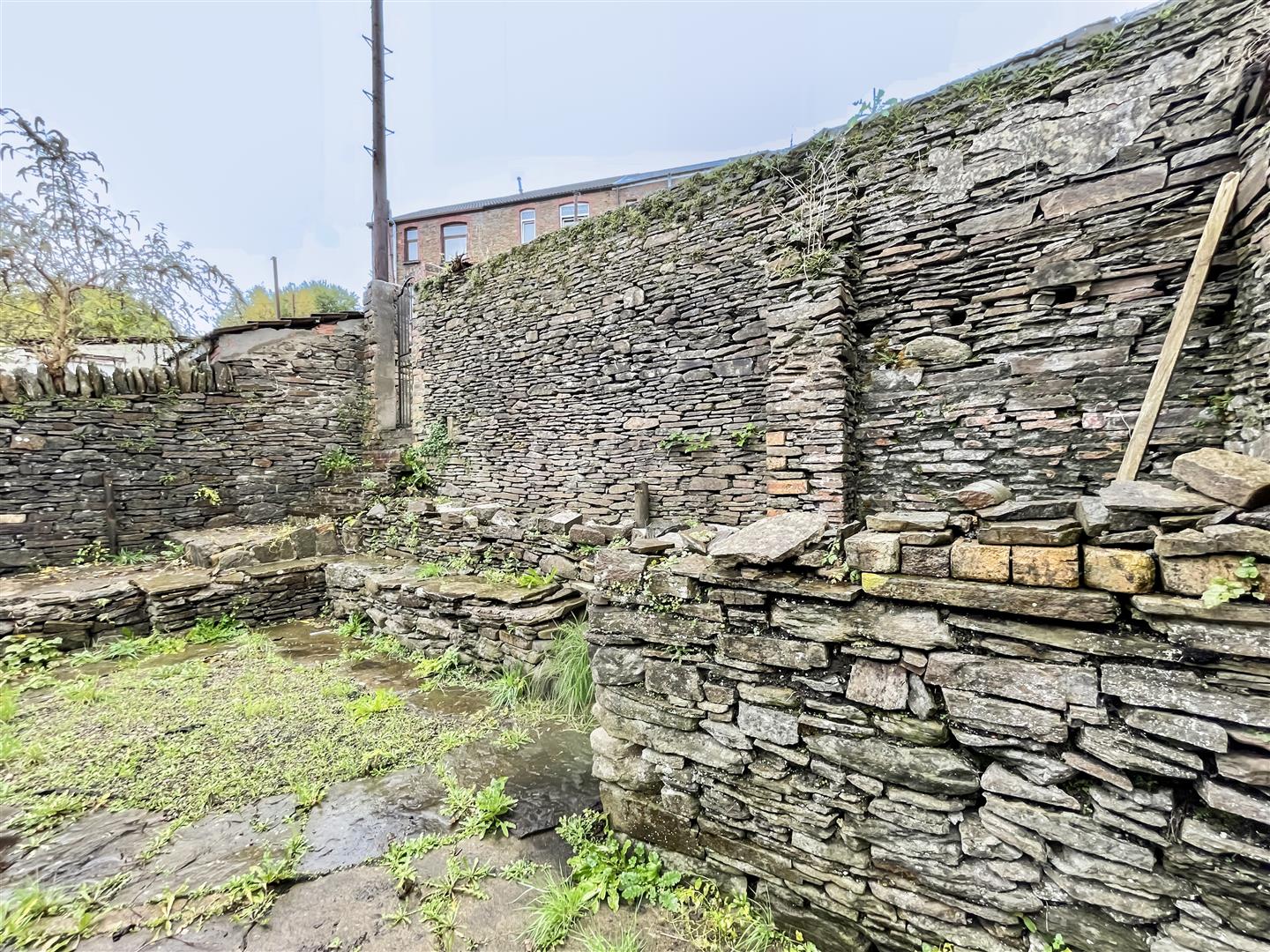 house for rent wood road