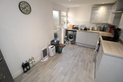 house - terraced for rent bailey street