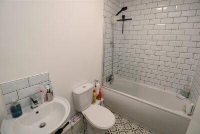 house - terraced for rent bailey street