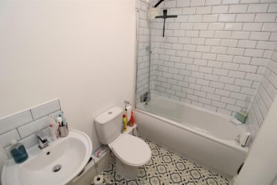 house - terraced for rent bailey street