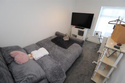 house - terraced for rent bailey street