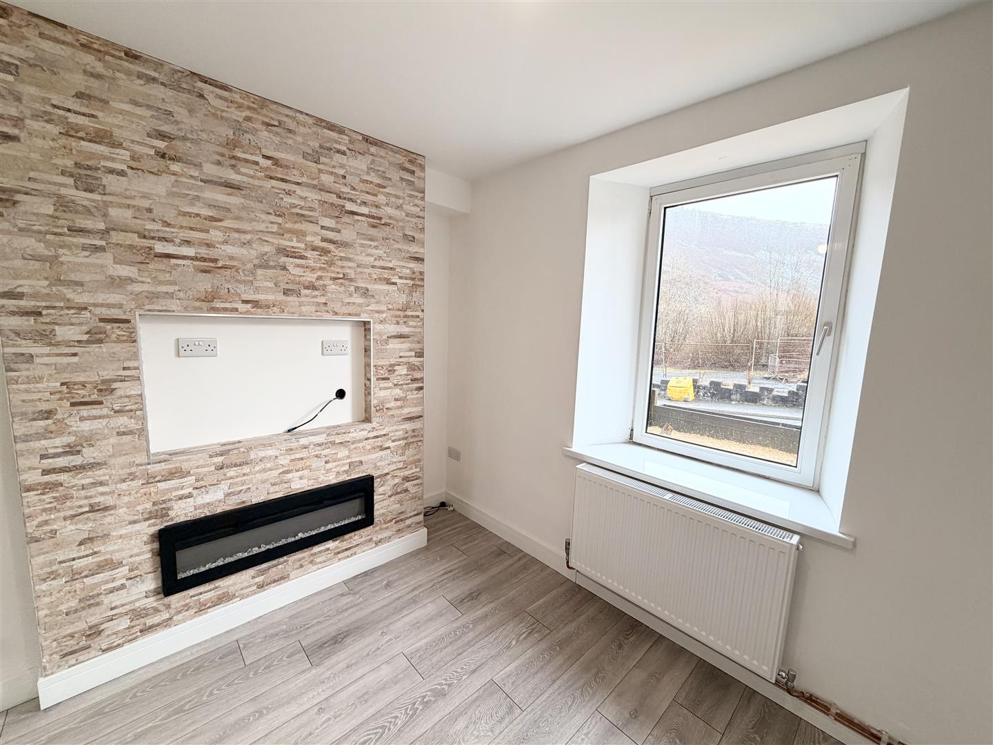 house - terraced for rent station terrace