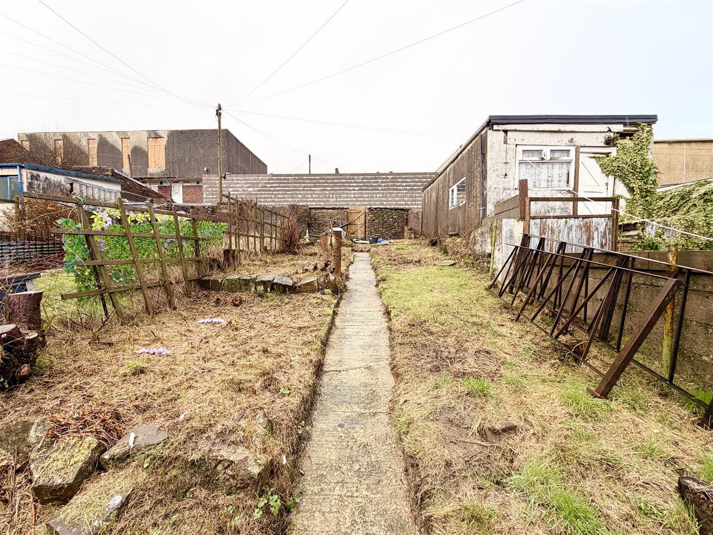 house - terraced for rent station terrace