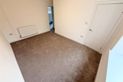 house - end terrace for rent shady road