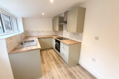 house - end terrace for rent shady road