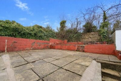 house - end terrace for rent shady road