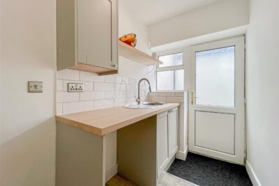 house - terraced for sale ynyswen road