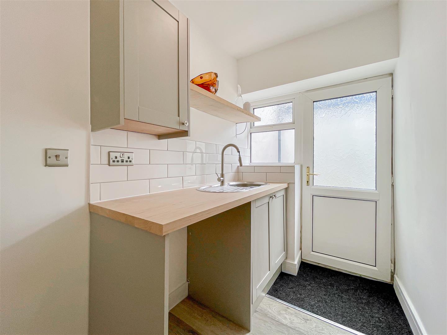 house - terraced for sale ynyswen road