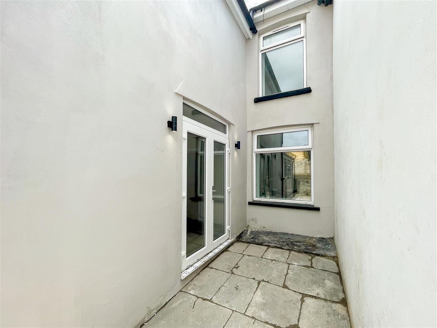 house - terraced for sale ynyswen road