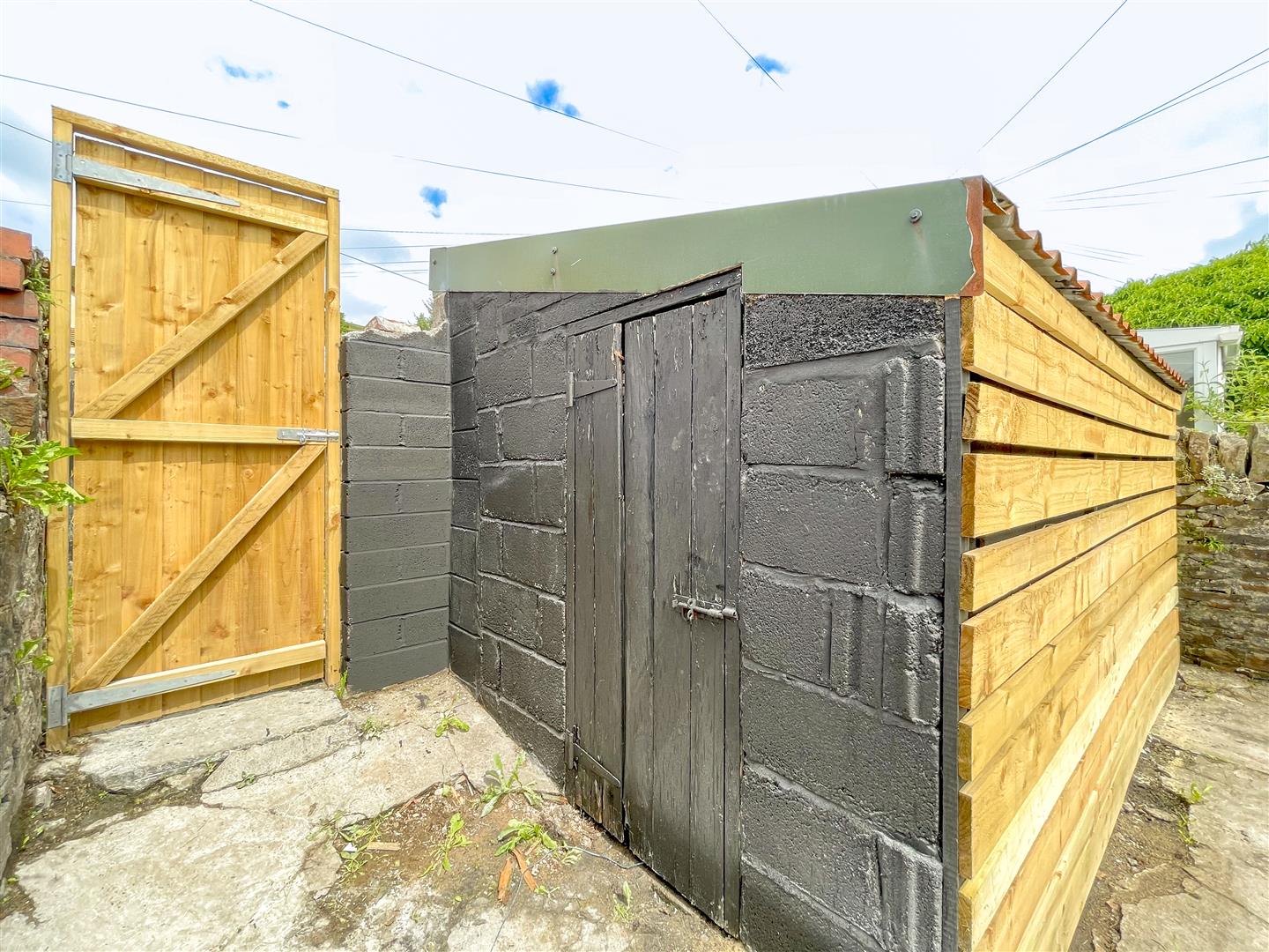 house - terraced for sale ynyswen road