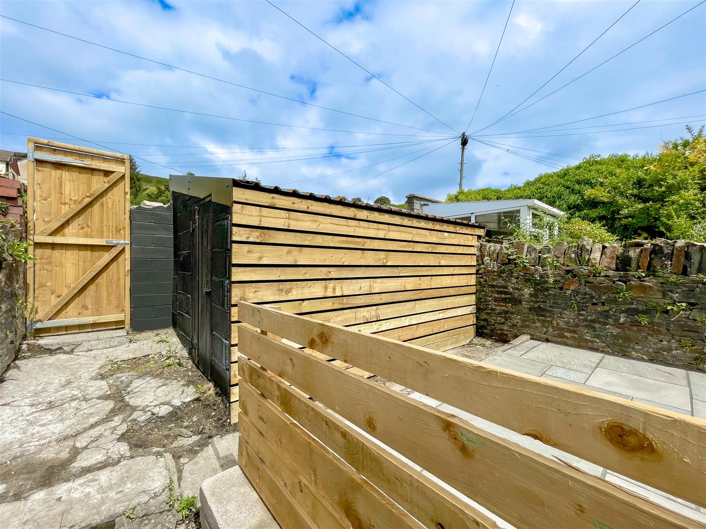 house - terraced for sale ynyswen road