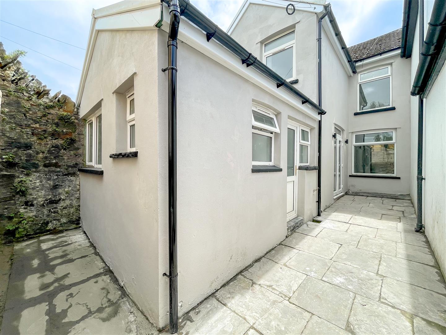 house - terraced for sale ynyswen road