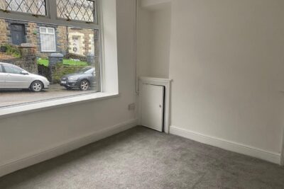 house for rent wern street