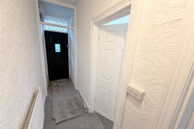 house - terraced for rent wern street