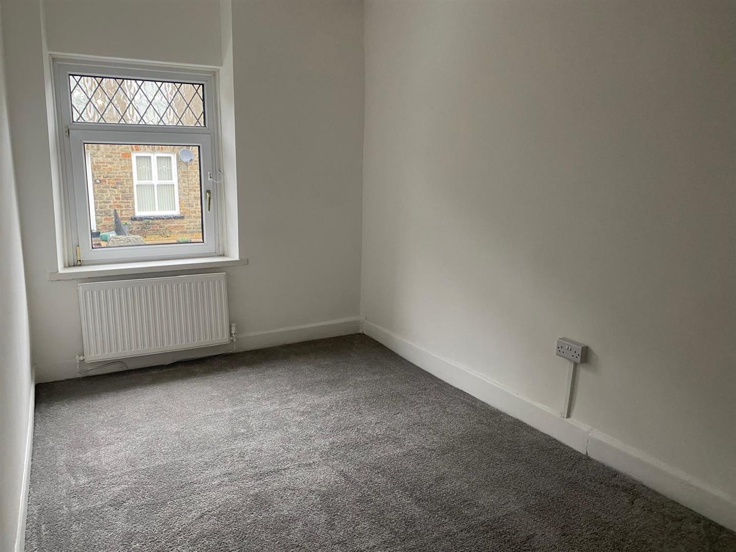 house for rent wern street