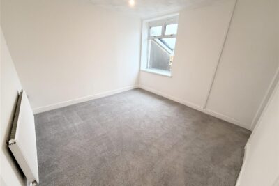 house - terraced for rent wern street