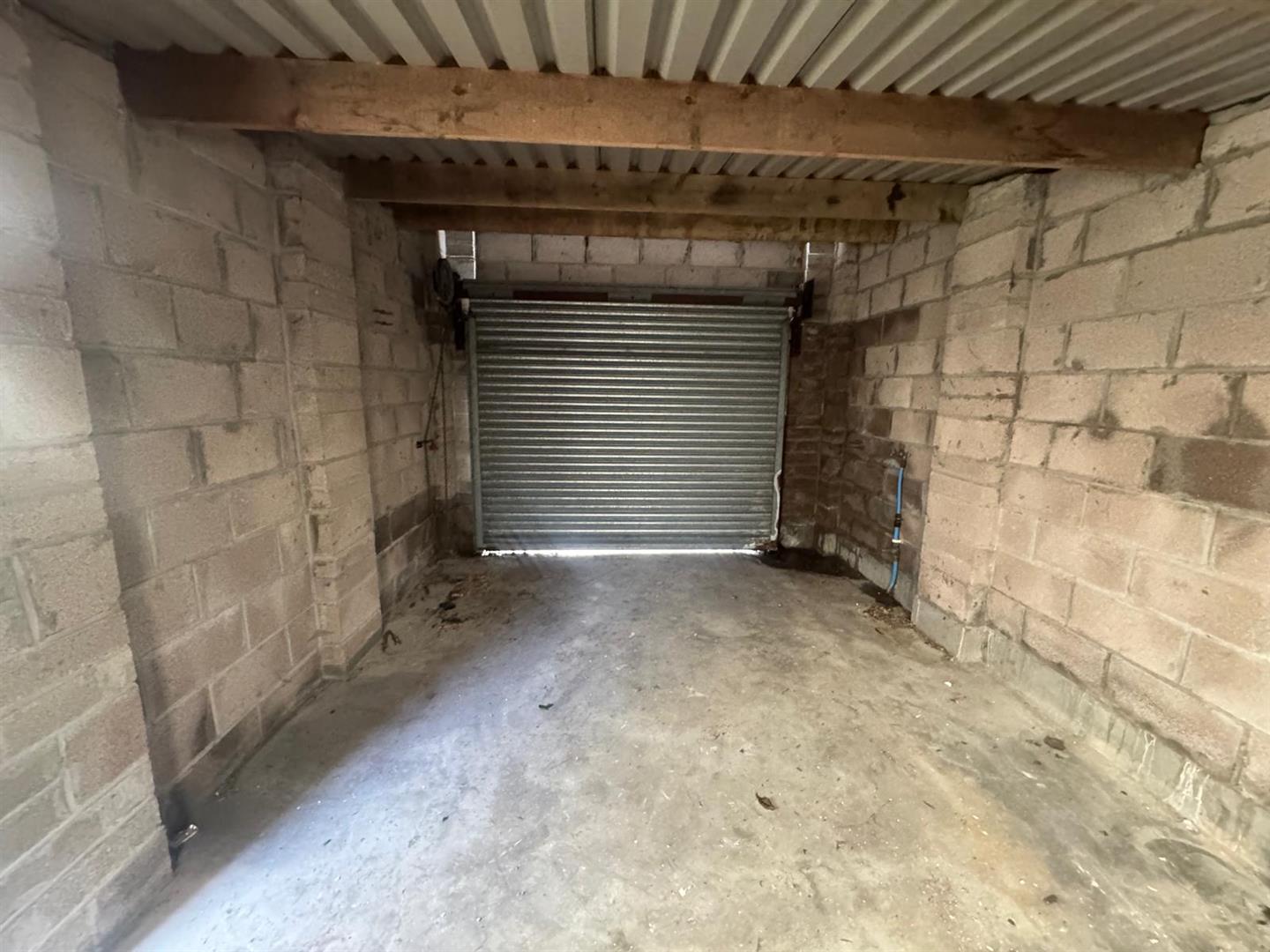 house for rent wern street