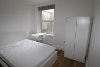 house - terraced for rent queen street