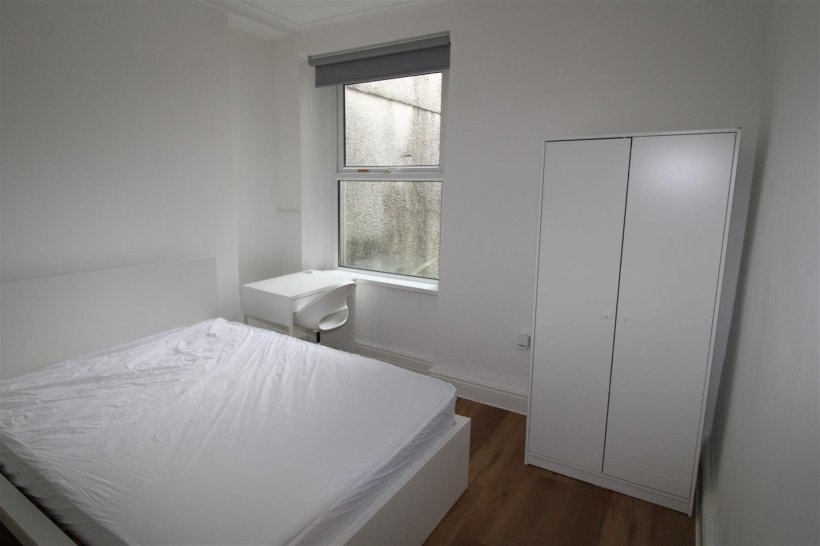 house - terraced for rent queen street