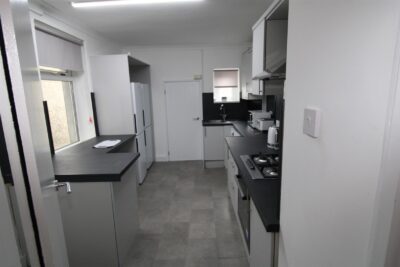 house - terraced for rent queen street