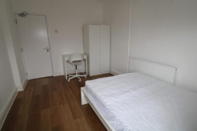 house - terraced for rent queen street