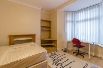 house - end terrace for sale broadway