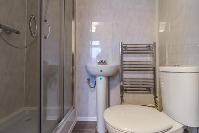 house - end terrace for sale broadway