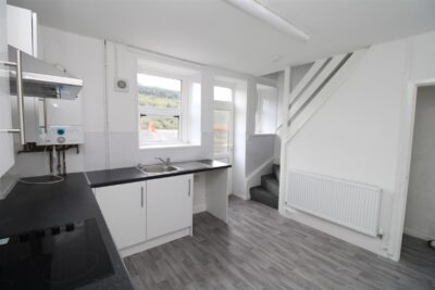 house - terraced for sale ty'r felin street