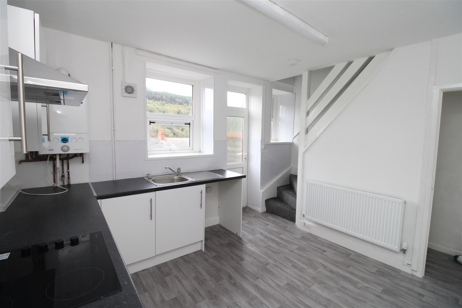 house - terraced for sale ty'r felin street