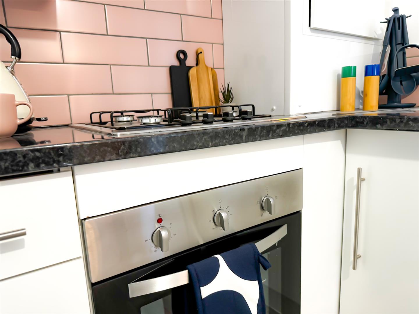 house - end terrace for rent windsor street