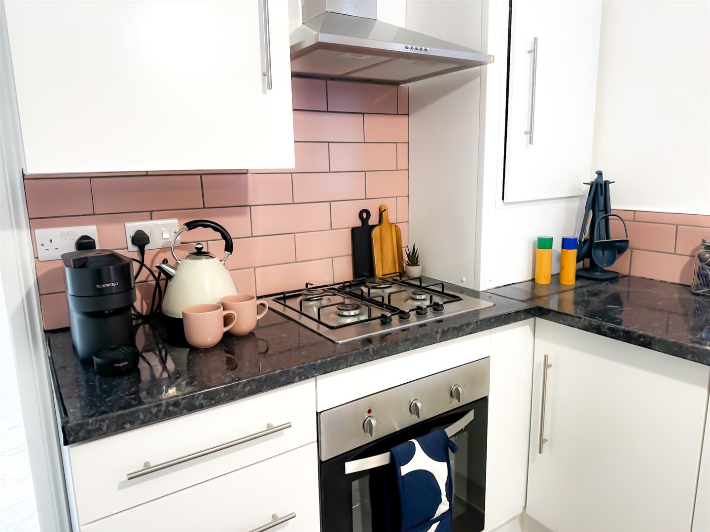 house - end terrace for rent windsor street