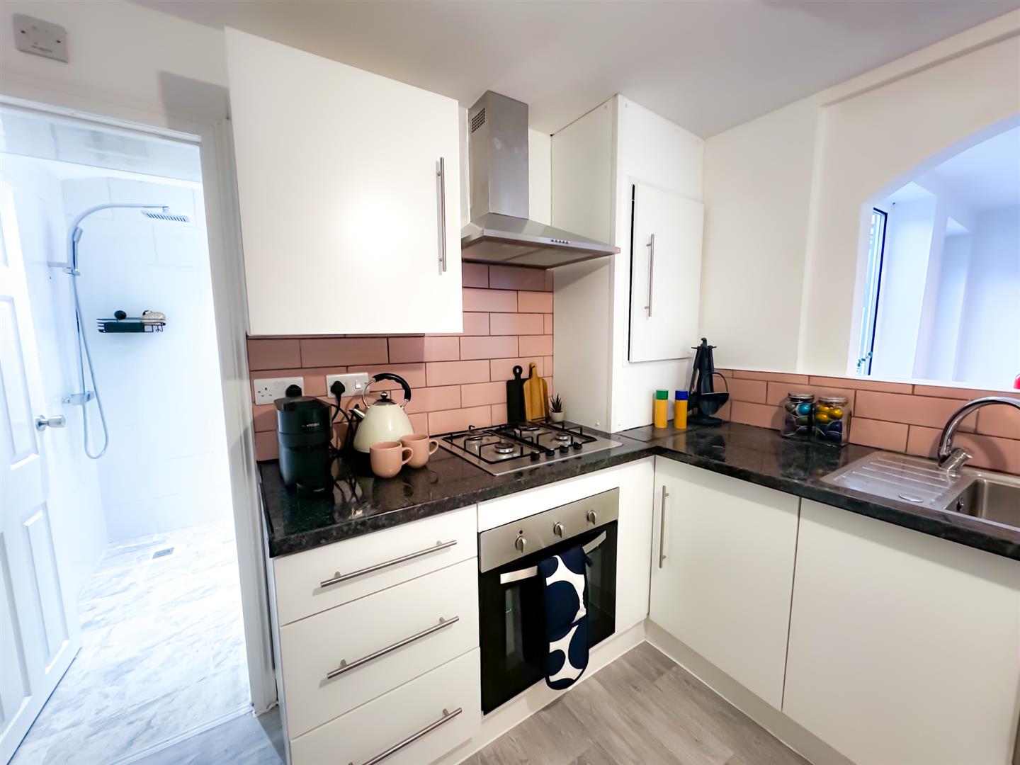 house - end terrace for rent windsor street