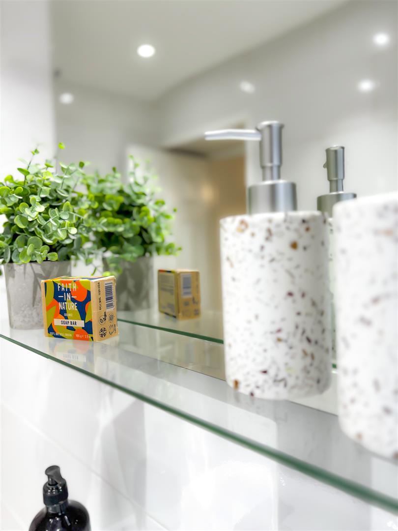 house - end terrace for rent windsor street