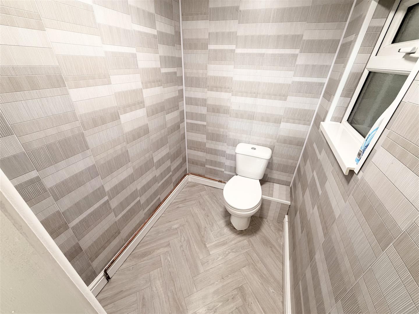 house - terraced for rent new street