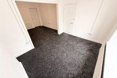 house - terraced for rent new street