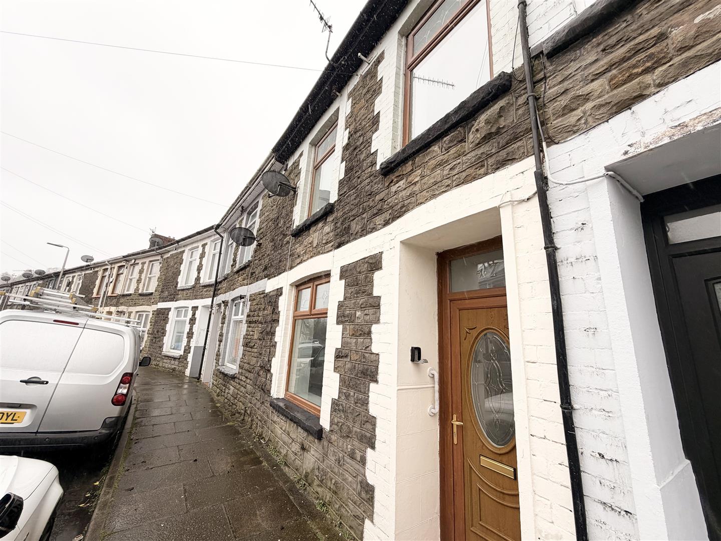 house - terraced for rent new street