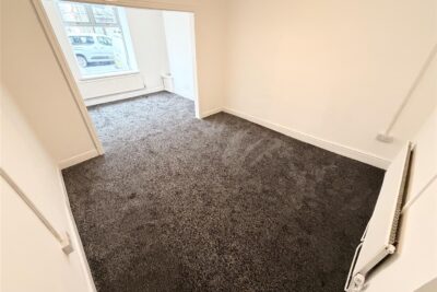 house - terraced for rent new street