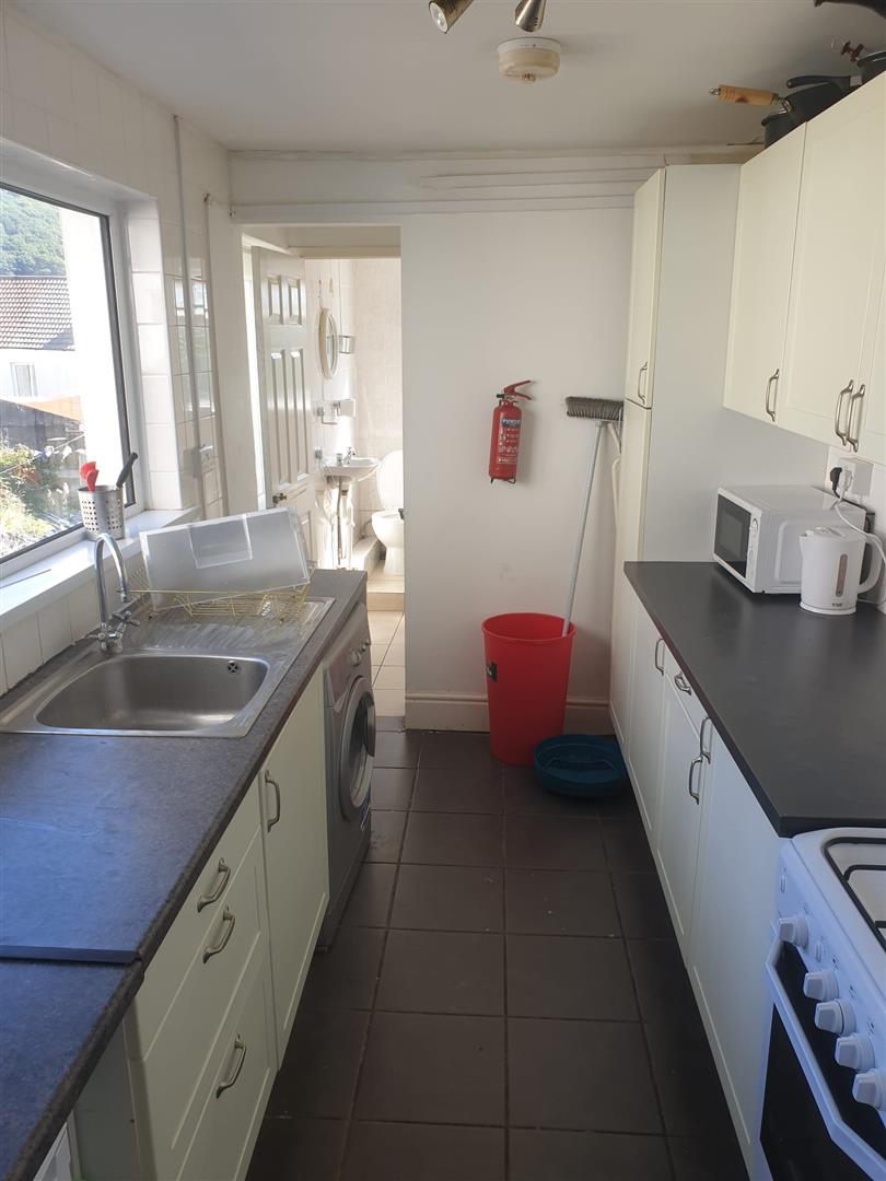 house - terraced for sale king street