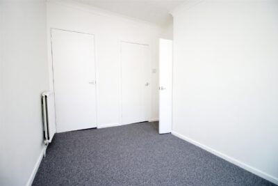 house - terraced for rent whitting street