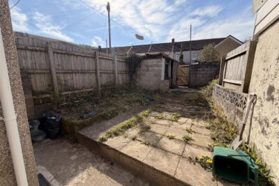 house - terraced for rent whitting street