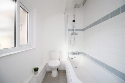 house - terraced for rent whitting street