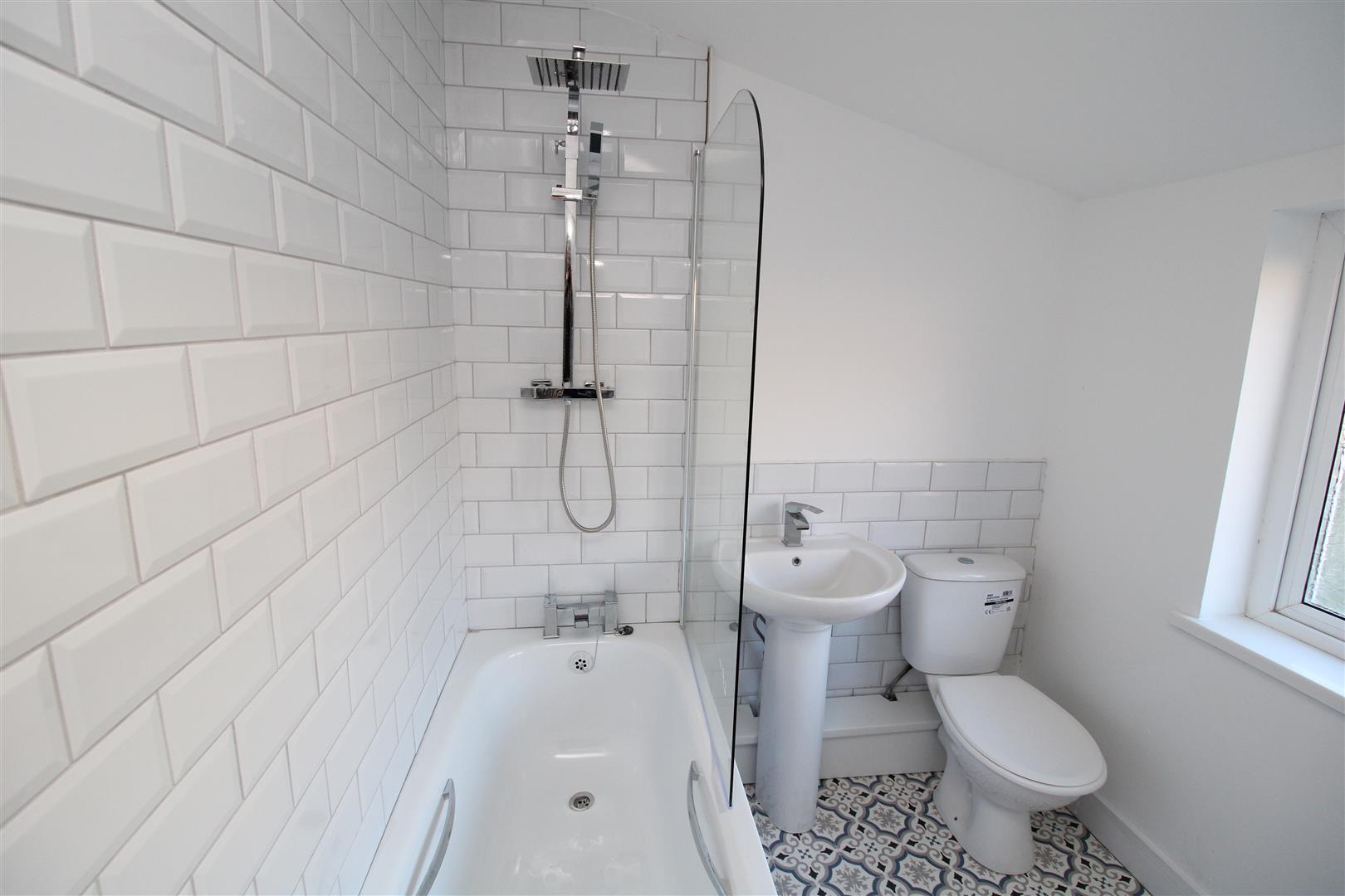 house - terraced for rent oak street