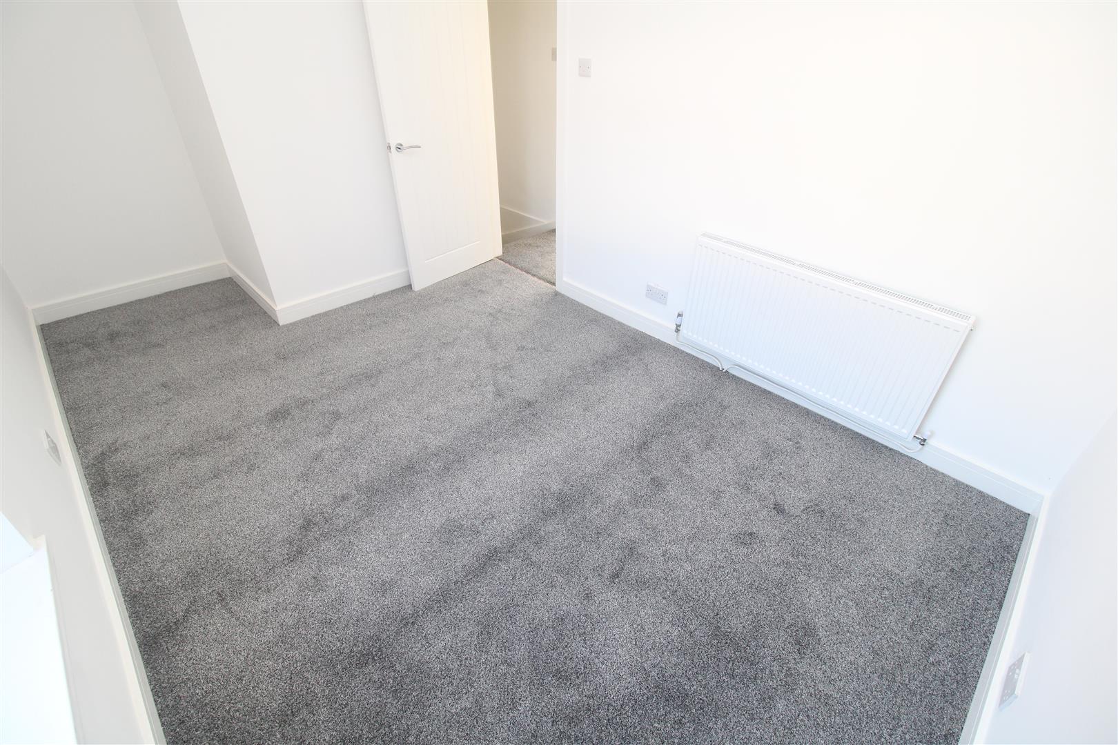 house - terraced for rent oak street