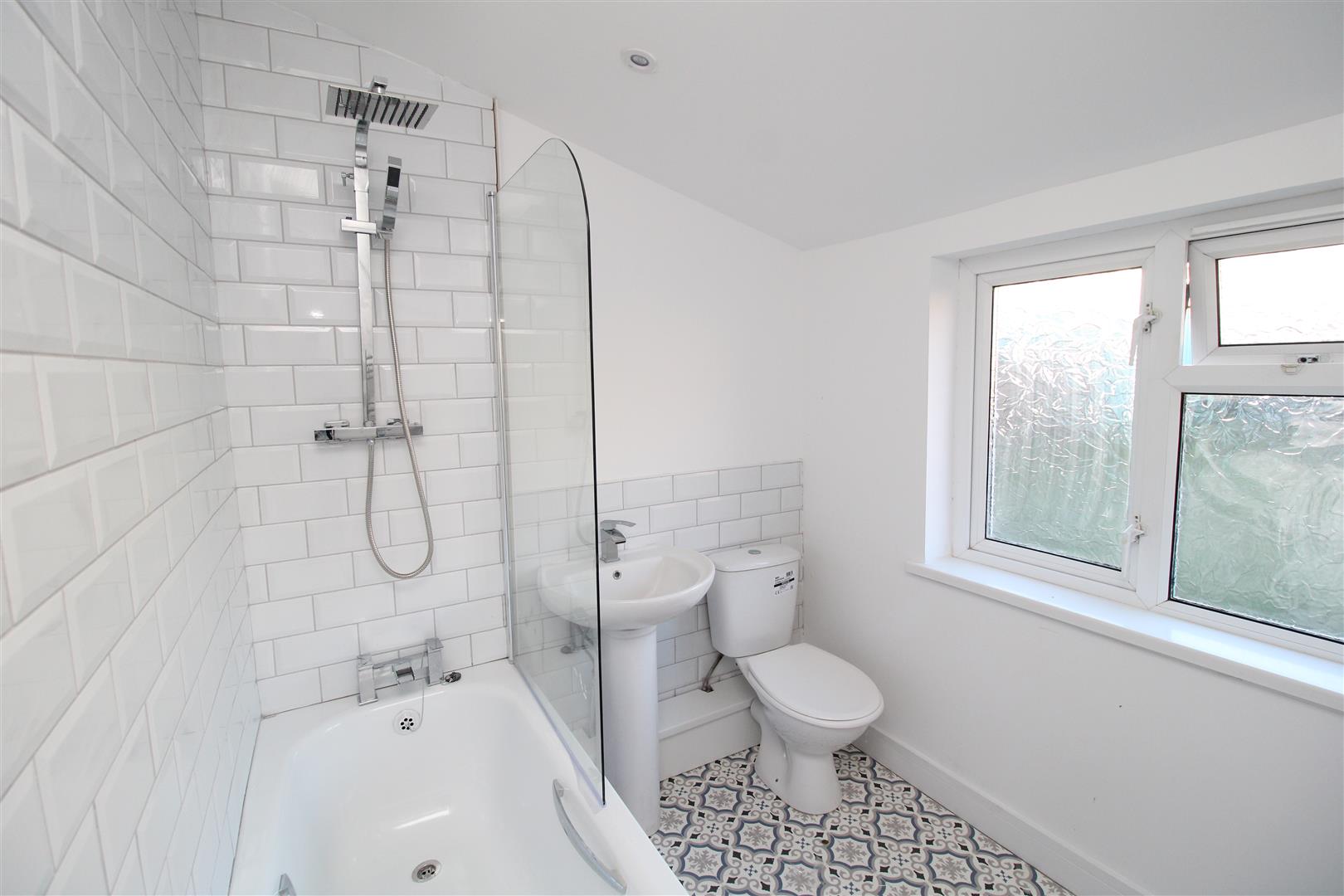 house - terraced for rent oak street