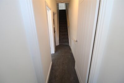 house - terraced for rent canning street